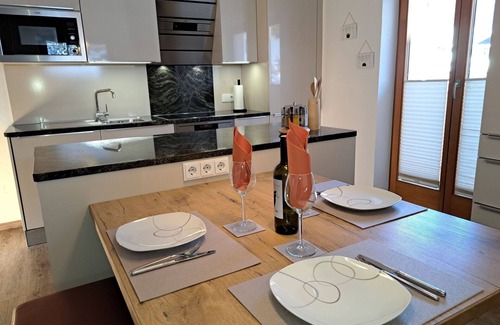 Finkenberg Apartment | Cosy apartment for 4 guests with WIFI, TV and balcony
