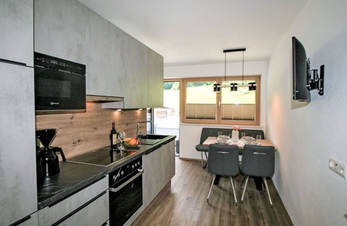 Distelberg Apartment | Cosy apartment for 8 guests with WIFI and terrace