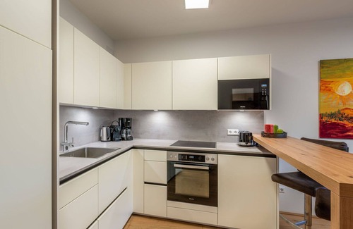 Annenheim Apartment | Cosy apartment for 2 people with WIFI, TV and terrace
