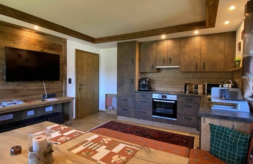 Schlitters Apartment | Cosy apartment for 5 people with WIFI, TV and balcony
