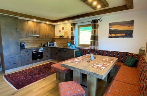 Schlitters Apartment | Cosy apartment for 5 people with WIFI, TV and balcony