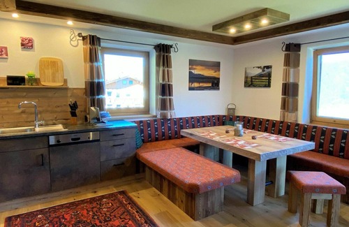 Schlitters Apartment | Cosy apartment for 5 people with WIFI, TV and balcony