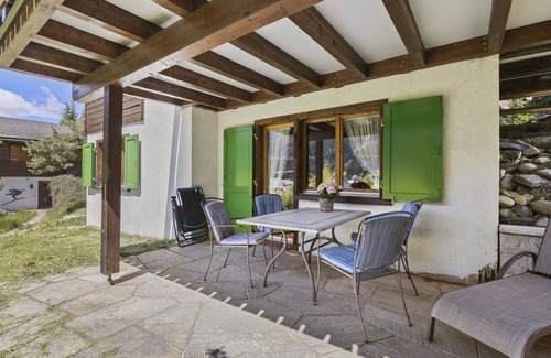 Churwalden Apartment | Cosy apartment for 2 guests with WIFI, TV, balcony and pets allowed