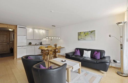 Lenzerheide Apartment | Cosy apartment for 4 people with WIFI, TV and balcony