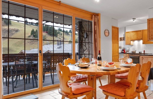 Val d'Illiez Apartment | Cosy apartment for 4 guests with WIFI, TV, balcony and pets allowed
