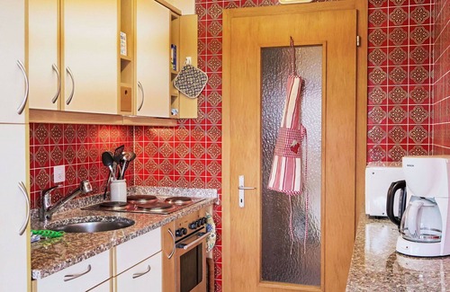 Sundlauenen Apartment | Cosy apartment for 4 people with WIFI and patio