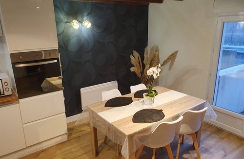 Saujon Apartment | Cosy apartment for curists or tourists (sleeps 2 to 6)
