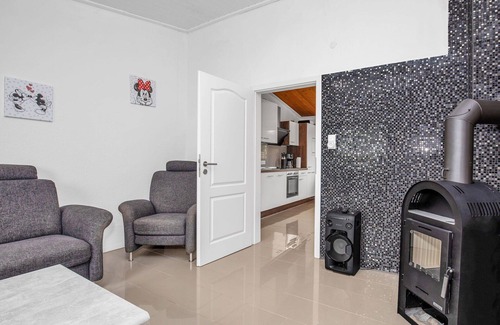 Oberndorf Apartment | Cosy apartment for 2 guests with WIFI, TV and patio