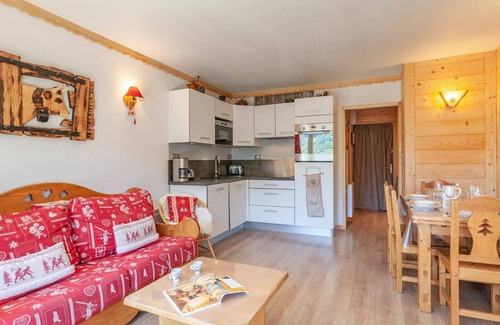 Tignes Apartment | Cosy apartment for 6 people with WIFI, TV and balcony