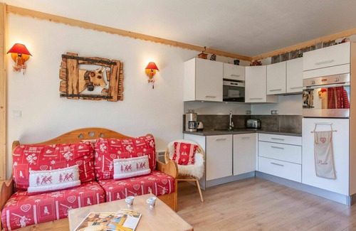 Tignes Apartment | Cosy apartment for 6 people with WIFI, TV and balcony