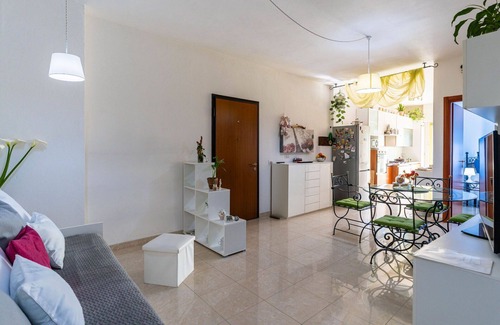 Camporosso Apartment | Cosy apartment for 4 guests with WIFI, TV, balcony and pets allowed