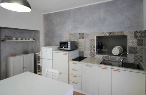 Germignaga Apartment | Cosy apartment for 3 guests with WIFI, TV and patio