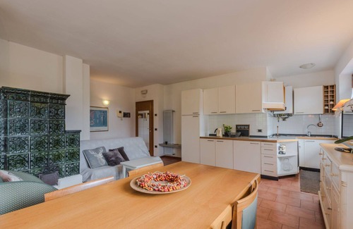 Ranzo Apartment | Cosy apartment for 4 guests with WIFI, TV, terrace and pets allowed