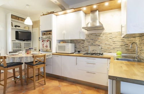 Vallecrosia Apartment | Cosy apartment for 3 guests with WIFI, A/C and terrace