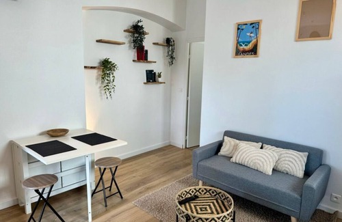 Aire-sur-l'Adour Apartment | Cosy" apartment in a quiet area, Air-conditioned