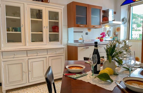 Pietrabruna House | Cosy apartment in villa for 6 people with WIFI, TV and terrace