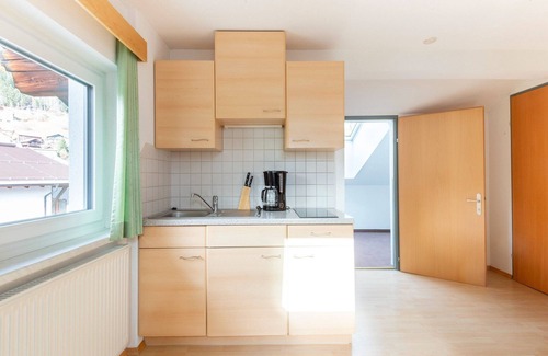 Ladis Apartment | Cosy apartment in Ladis with balcony and view