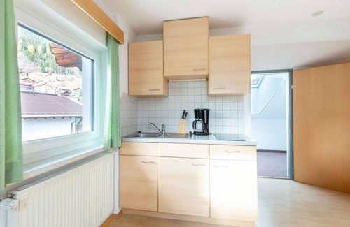 Ladis Apartment | Cosy apartment in Ladis with balcony and view