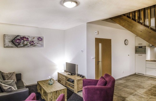 Lipno nad Vltavou House | Cosy apartment in villa for 5 people with WIFI, TV, terrace and pets allowed
