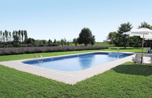 Povoletto House | Cosy apartment in villa for 4 guests with WIFI, A/C, pool, TV and terrace