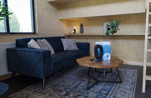 Vleteren House | Cosy apartment in villa for 4 people with WIFI, TV, terrace and parking