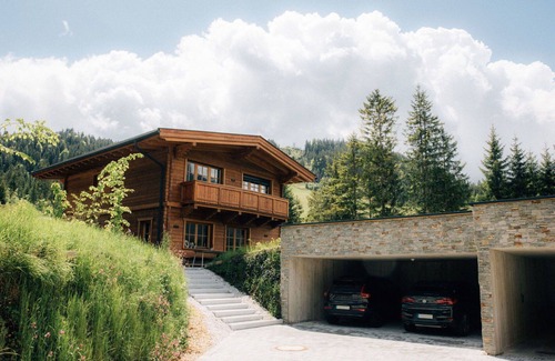 Weidach House | Cosy apartment in villa for 6 people with WIFI, A/C, TV, terrace and pets allowed