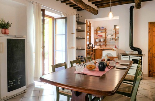 Montieri House | Cosy apartment in villa for 7 guests with pool, patio, pets allowed and parking