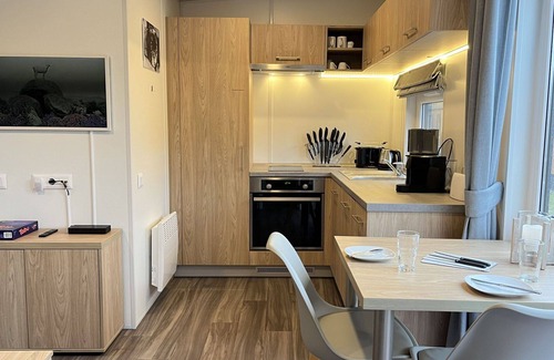 Wemding House | Cosy apartment in villa for 4 people with A/C, WIFI, TV and terrace