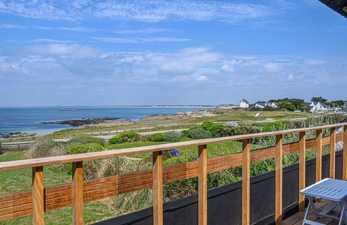 Saint-Pierre-Quiberon House | Cosy apartment in villa for 10 people with WIFI, TV, terrace and parking