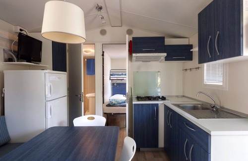 Fertilia House | Cosy apartment in villa for 4 people with WIFI, A/C, pool, TV, terrace, pets allowed and parking