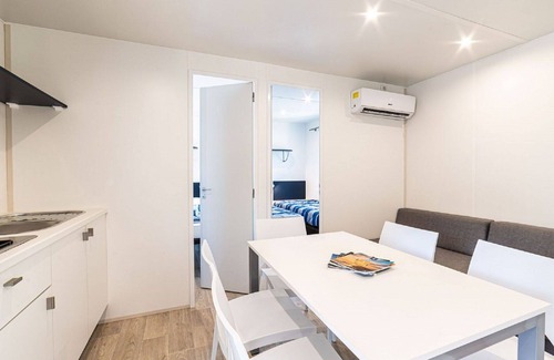 Fertilia House | Cosy apartment in villa for 6 people with WIFI, pool, A/C, TV, terrace and parking