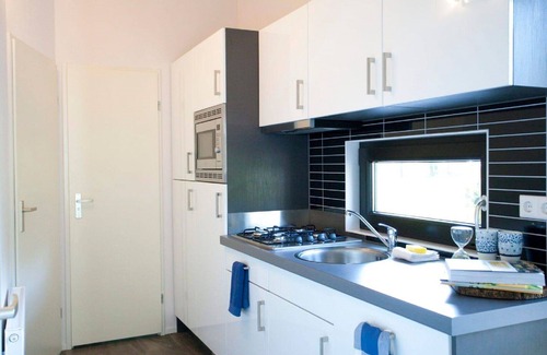 Noordoostelijk van Schaarsbergen House | Cosy apartment in villa for 4 people with WIFI, pool, TV and terrace