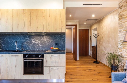 Samolaco Apartment | Cosy apartment for 3 people with A/C, WIFI and balcony