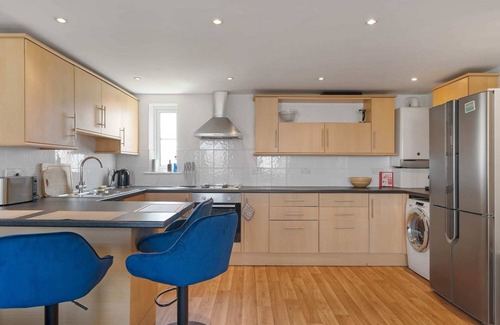 Newquay Apartment | Cosy Apartment, Parking, Central Newquay