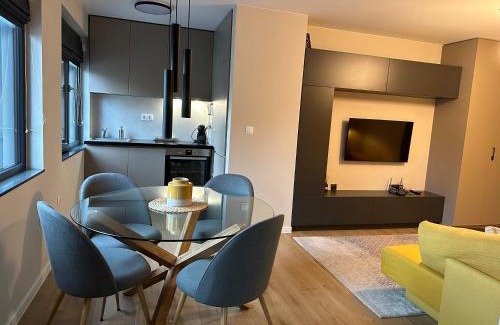 Burgas Center Apartment | Cosy Apartment - Top Location