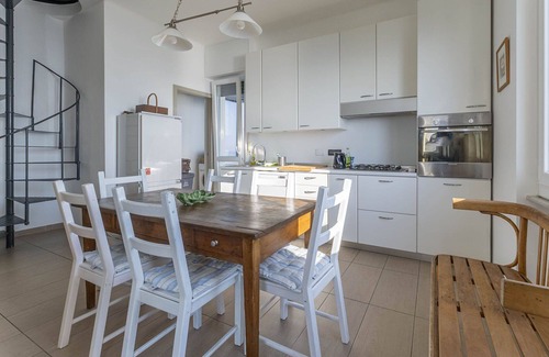 Pieve Ligure Apartment | Cosy apartment with A/C, WIFI, TV, balcony, panoramic view and parking, close to Portofino