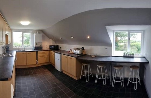 Narberth Apartment | Cosy Apartment With Countryside Views
