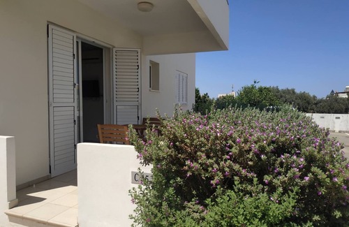 Kapparis Apartment | Cosy appt in a luxury resort with 3 common pools