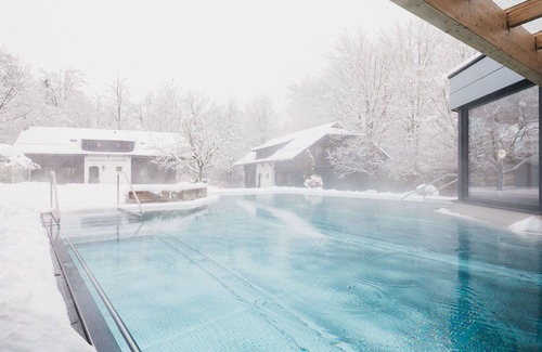 Finkenstein am Faaker See Apartment | Cosy apartment for 6 guests with pool, WIFI, TV, pets allowed and parking