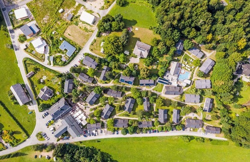 Finkenstein am Faaker See Apartment | Cosy apartment for 6 guests with pool, WIFI, TV, pets allowed and parking