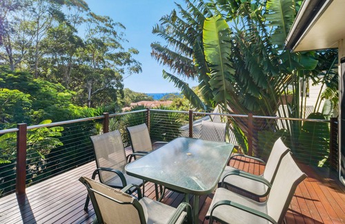 Valla Beach House | Cosy beach house, well suited for larger groups looking to spend time togethe