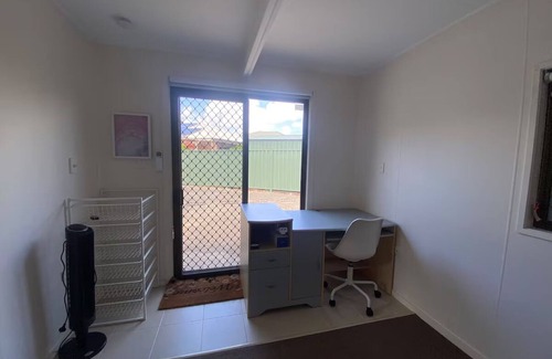Buddina Apartment | Cosy Buddina Beach Guest suite with access to adjacent yoga studio
