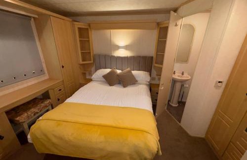 Cairnryan House | Cosy Caravan by the sea