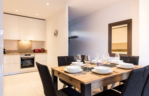 Chamonix City Centre Apartment | Cosy Central Apartment with Terrace