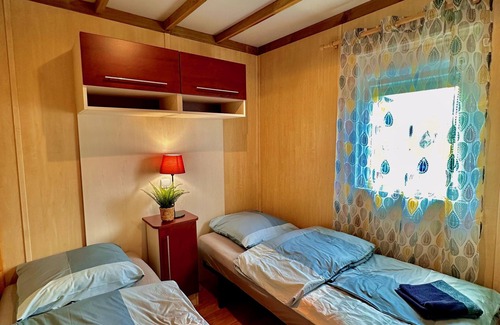 Grandcamp-Maisy Ski Chalet | Cosy chalet on the coast of Normandy - WiFi