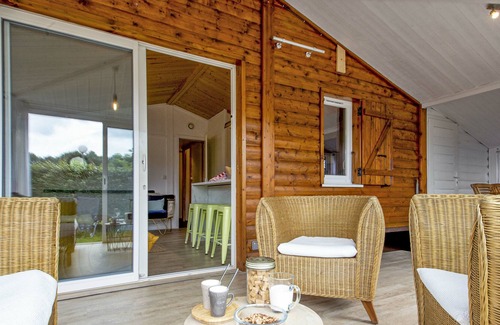 Seignosse Ski Chalet | Cosy chalet with garden, terrace and pool in Saubion - Welkeys