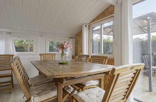 Seignosse Ski Chalet | Cosy chalet with garden, terrace and pool in Saubion - Welkeys