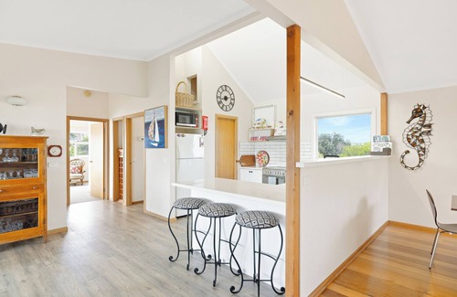 San Remo House | Cosy Coastal Beach House -Gateway to Phillip island