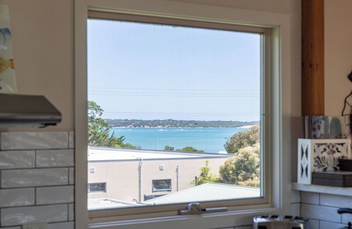 San Remo House | Cosy Coastal Beach House -Gateway to Phillip island