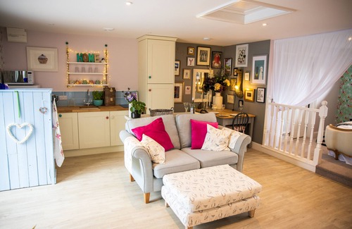 New Forest District Apartment | Cosy Coastal Retreat